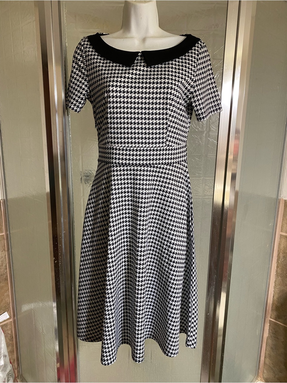 Black and White Houndstooth Fit-and-Flare Dress with Peter Pan Collar S